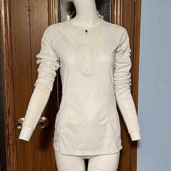 Althetha Top  - Picture 1 of 9